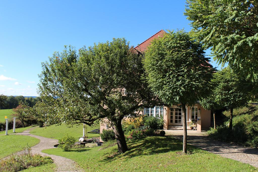 Gaestehaus Schloss Kronburg Exteriör bild