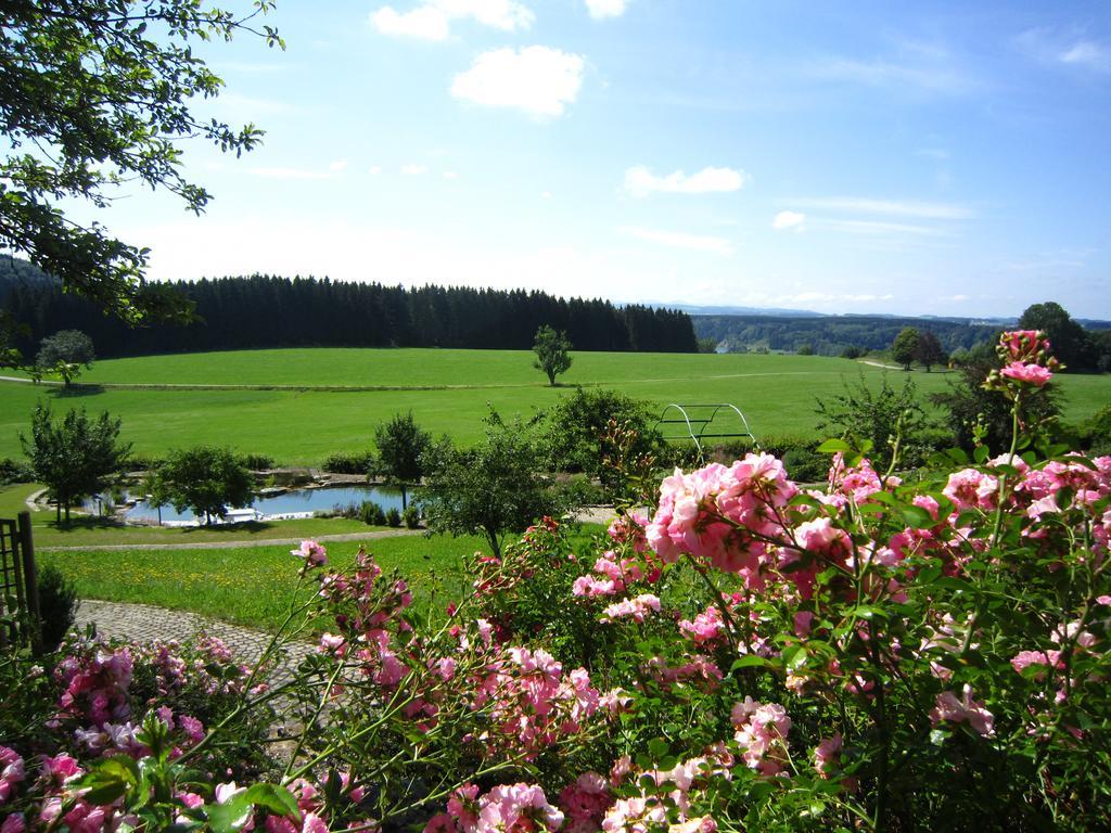 Gaestehaus Schloss Kronburg Exteriör bild